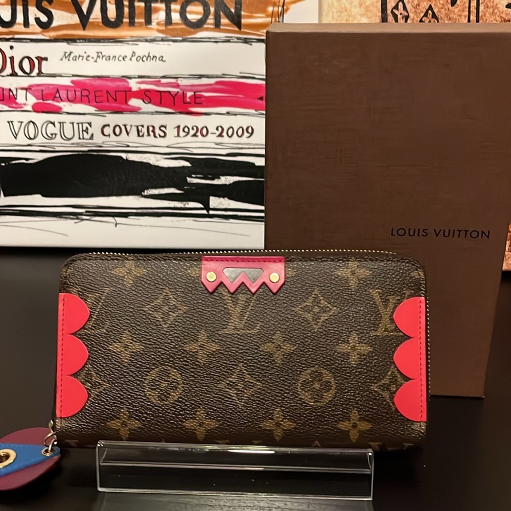 Louis Vuitton Limited Edition Totem Zippy Wallet - LIKE NEW